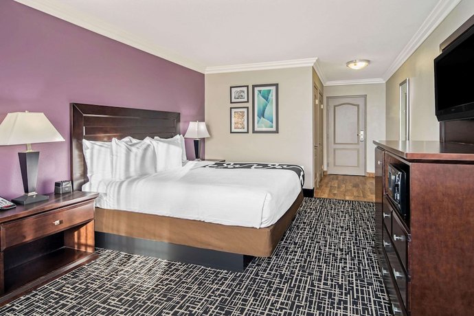 Imagen de la habitación del Hotel La Quinta Inn and Suites by Wyndham Temecula. Foto 5