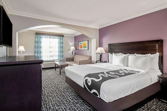 Imagen de la habitación del Hotel La Quinta Inn and Suites by Wyndham Temecula. Foto 11