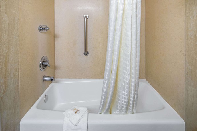 Imagen de la habitación del Hotel La Quinta Inn and Suites by Wyndham Temecula. Foto 12