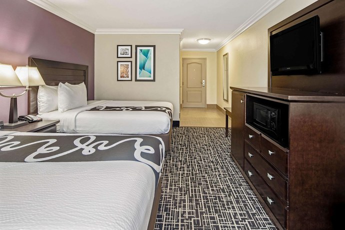 Imagen de la habitación del Hotel La Quinta Inn and Suites by Wyndham Temecula. Foto 15
