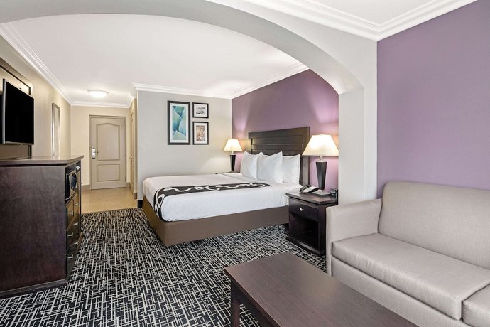 Imagen de la habitación del Hotel La Quinta Inn and Suites by Wyndham Temecula. Foto 17