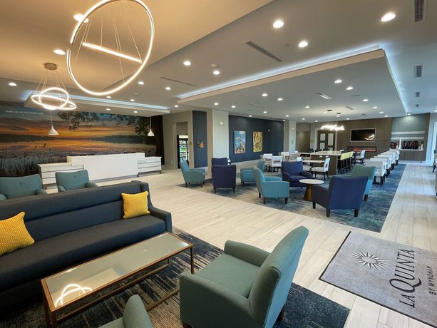 Imagen de los interiores del Hotel La Quinta Inn and Suites by Wyndham Valdosta. Foto 14