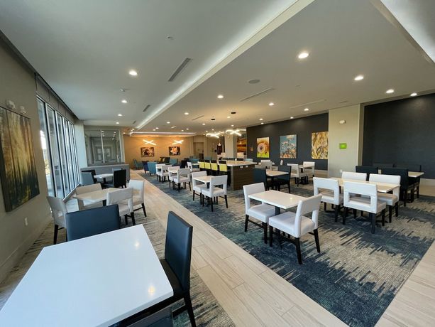 Imagen de los interiores del Hotel La Quinta Inn and Suites by Wyndham Valdosta. Foto 20