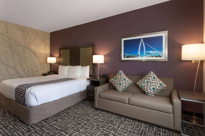 Imagen de la habitación del Hotel La Quinta Inn and Suites by Wyndham Wichita Airport. Foto 8