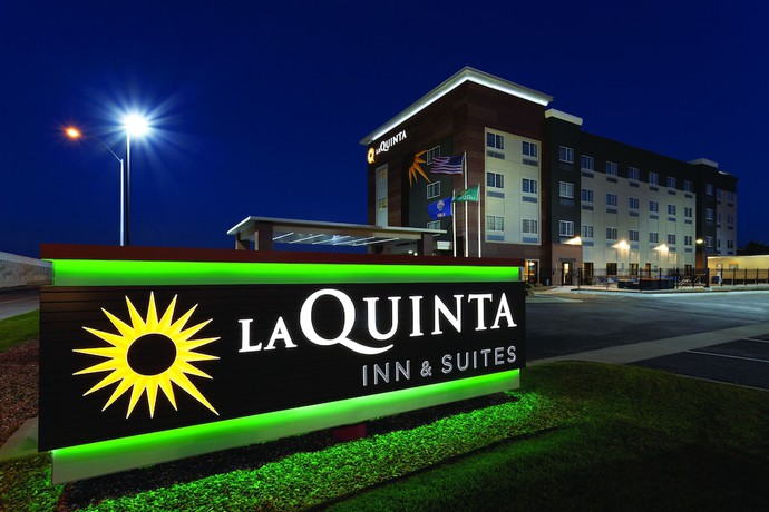 Imagen general del Hotel La Quinta Inn and Suites by Wyndham Wichita Airport. Foto 1