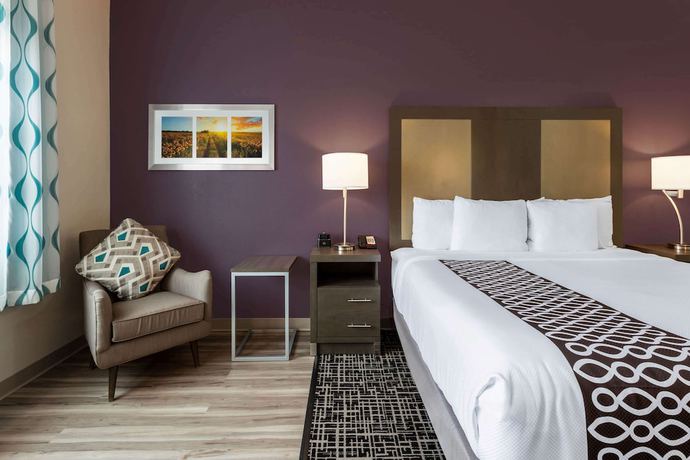 Imagen de la habitación del Hotel La Quinta Inn and Suites by Wyndham Wichita Airport. Foto 15