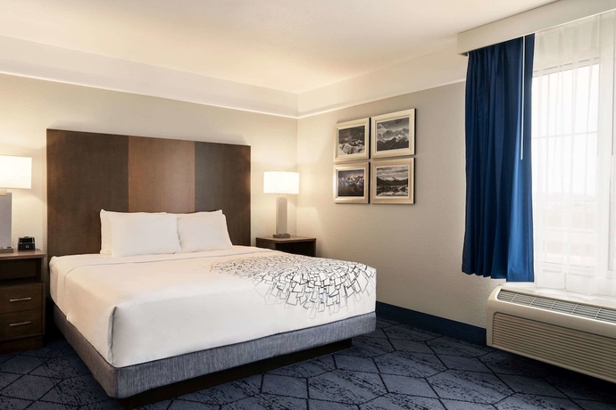 Imagen de la habitación del Hotel La Quinta Inn and Suites by Wyndham at WaTiki Waterpark. Foto 11