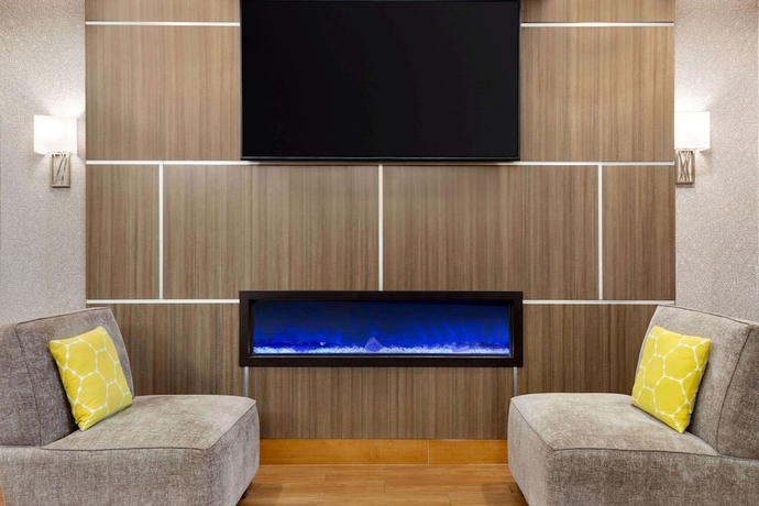 Imagen de los interiores del Hotel La Quinta Inn and Suites by Wyndham at WaTiki Waterpark. Foto 17