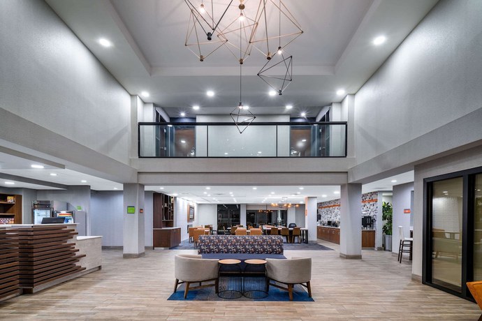 Imagen de los interiores del Hotel La Quinta Inn and Suites by Wyndham-Albany GA. Foto 19