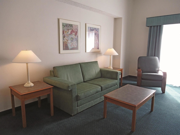 Imagen de la habitación del Hotel La Quinta Inn by Wyndham Albuquerque Northeast. Foto 4