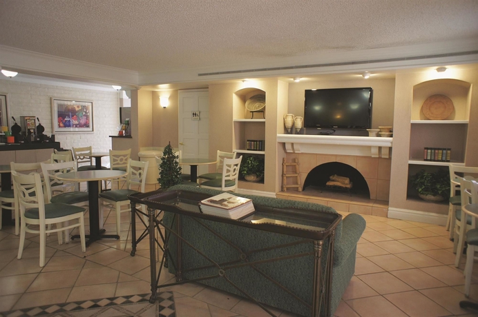 Imagen de los interiores del Hotel La Quinta Inn by Wyndham Albuquerque Northeast. Foto 11