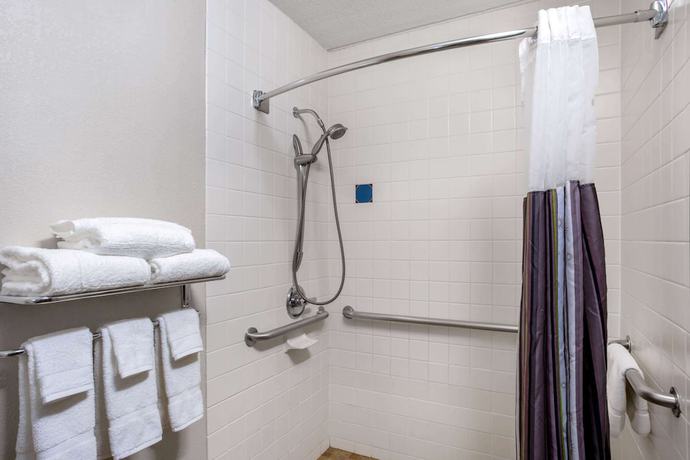 Imagen de la habitación del Hotel La Quinta Inn by Wyndham Binghamton - Johnson City. Foto 4