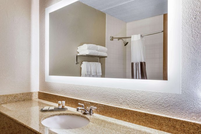 Imagen de la habitación del Hotel La Quinta Inn by Wyndham Binghamton - Johnson City. Foto 6