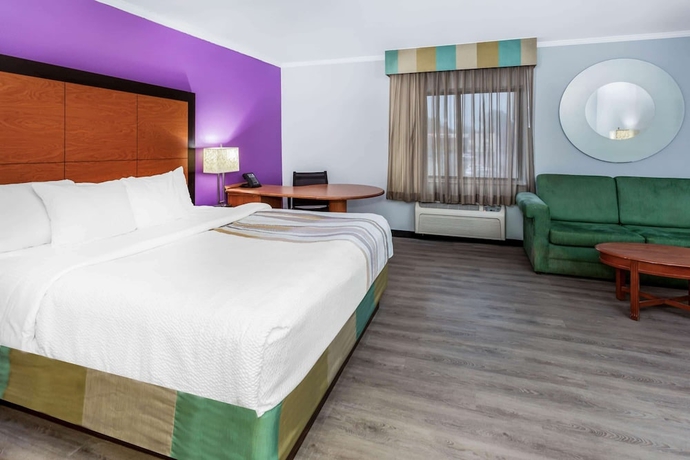 Imagen de la habitación del Hotel La Quinta Inn by Wyndham Birmingham - Inverness. Foto 13