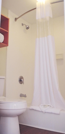 Imagen de la habitación del Hotel La Quinta Inn by Wyndham Cocoa Beach-Port Canaveral. Foto 6