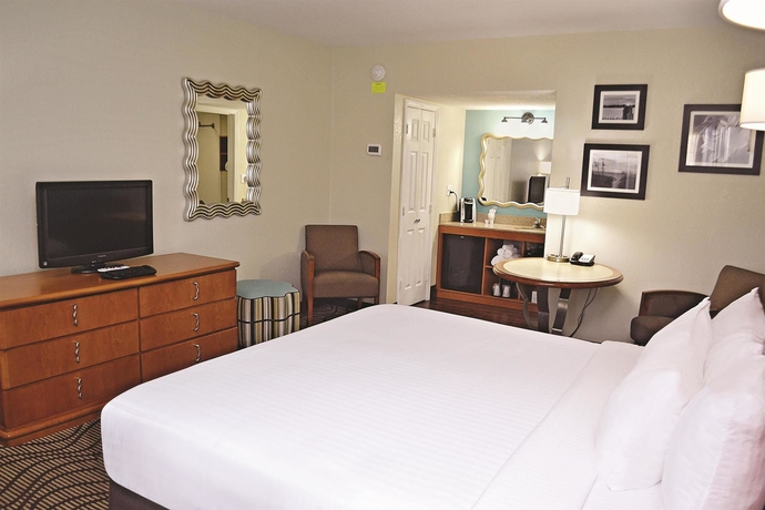 Imagen de la habitación del Hotel La Quinta Inn by Wyndham Cocoa Beach-Port Canaveral. Foto 10