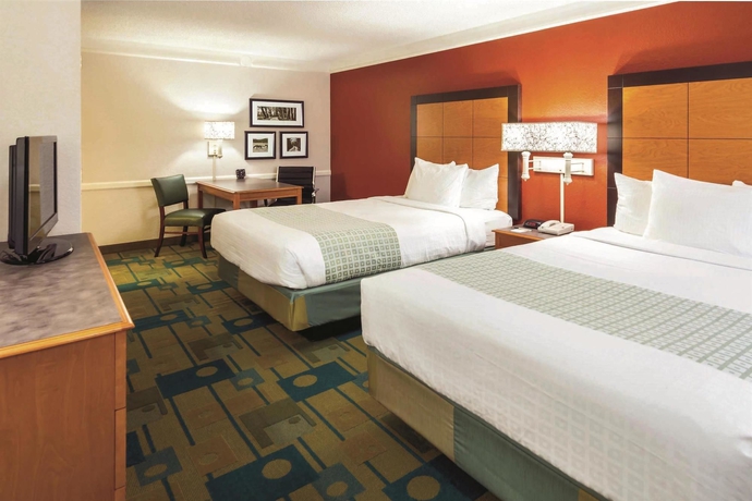 Imagen de la habitación del Hotel La Quinta Inn by Wyndham Colorado Springs Garden of the Gods. Foto 6
