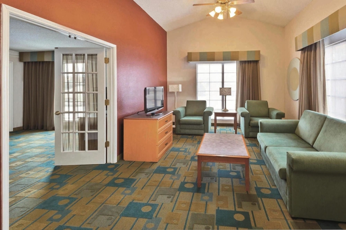 Imagen de la habitación del Hotel La Quinta Inn by Wyndham Colorado Springs Garden of the Gods. Foto 11