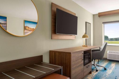 Imagen de la habitación del Hotel La Quinta Inn by Wyndham Columbia NE/Fort Jackson, Columbia. Foto 16