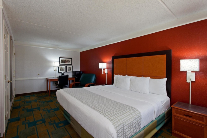 Imagen de la habitación del Hotel La Quinta Inn by Wyndham Costa Mesa / Newport Beach. Foto 4