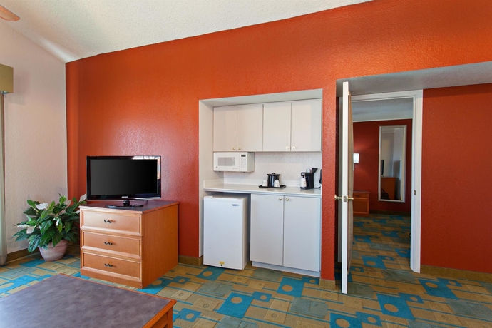Imagen de la habitación del Hotel La Quinta Inn by Wyndham Costa Mesa / Newport Beach. Foto 8