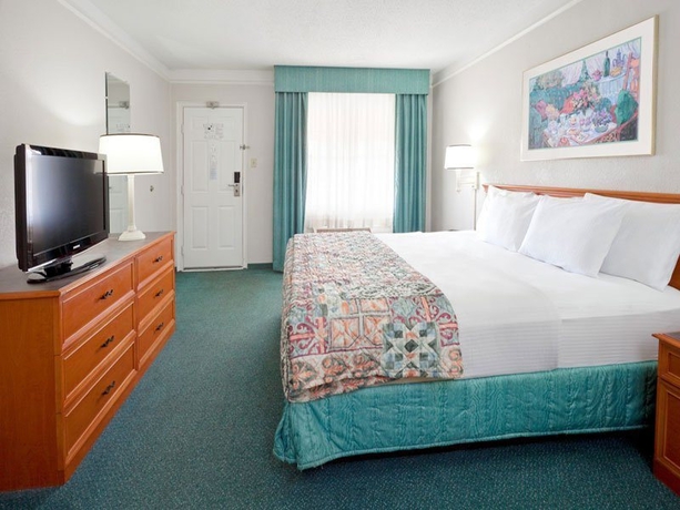 Imagen de la habitación del Hotel La Quinta Inn by Wyndham Dallas Uptown. Foto 4