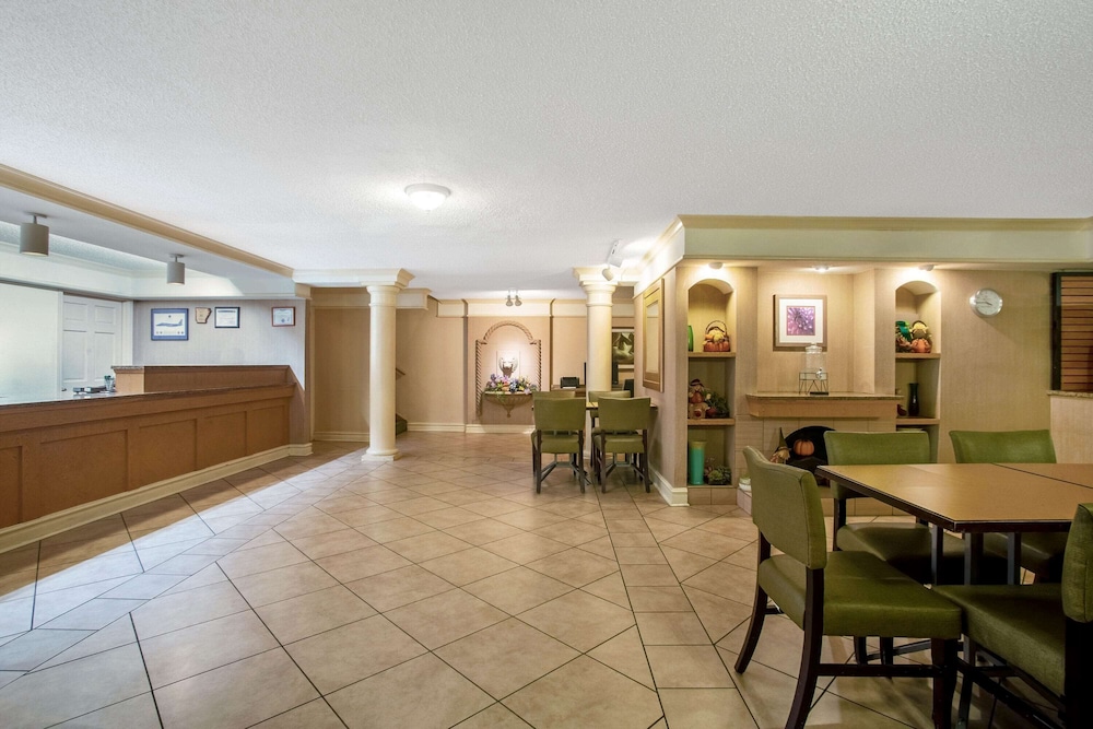 Imagen de los interiores del Hotel La Quinta Inn by Wyndham Killeen - Fort Hood. Foto 18