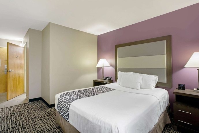 Imagen de la habitación del Hotel La Quinta Inn by Wyndham Radford. Foto 8