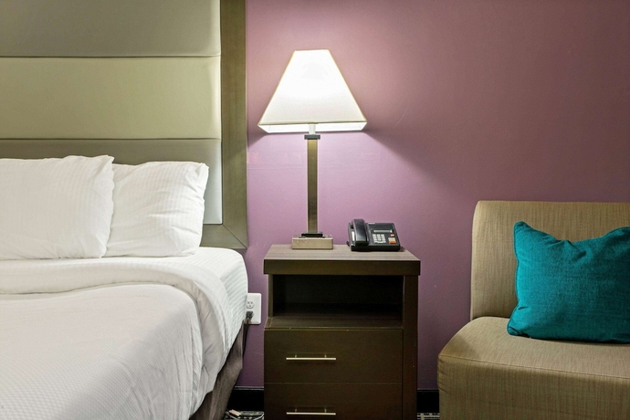 Imagen de la habitación del Hotel La Quinta Inn by Wyndham Radford. Foto 10