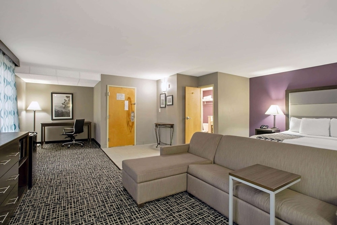 Imagen de la habitación del Hotel La Quinta Inn by Wyndham Radford. Foto 14