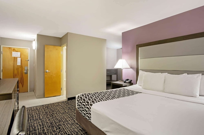 Imagen de la habitación del Hotel La Quinta Inn by Wyndham Radford. Foto 15