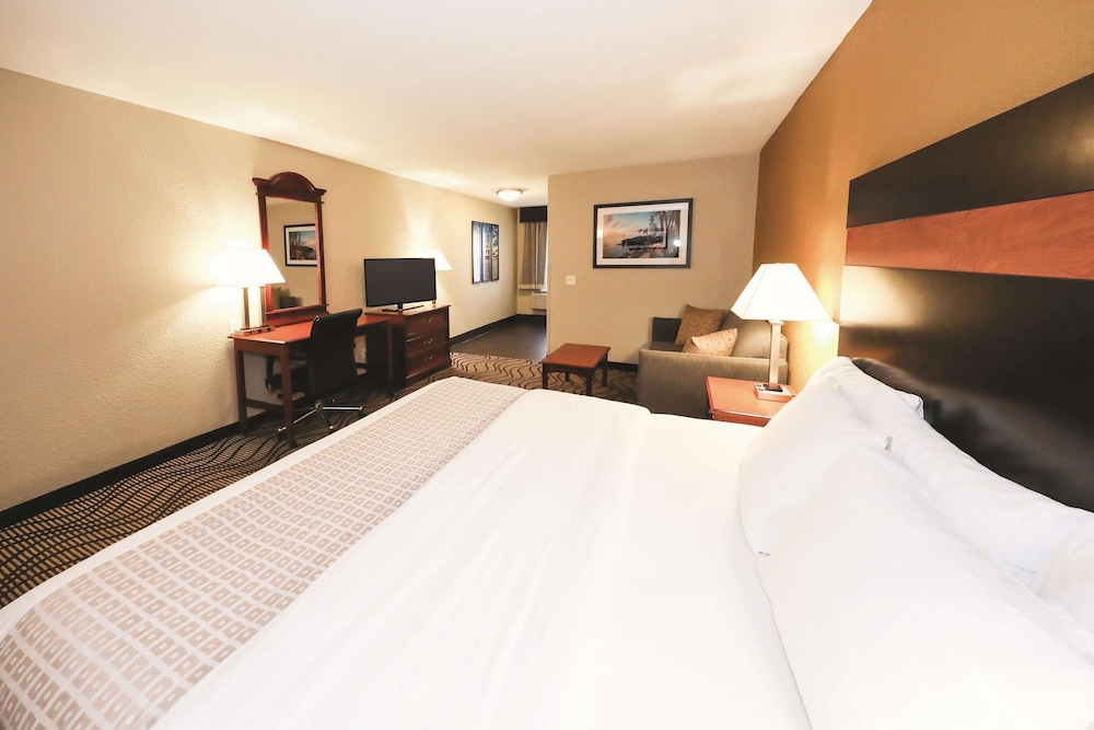 Imagen de la habitación del Hotel La Quinta Inn by Wyndham Sandusky near Cedar Point. Foto 10
