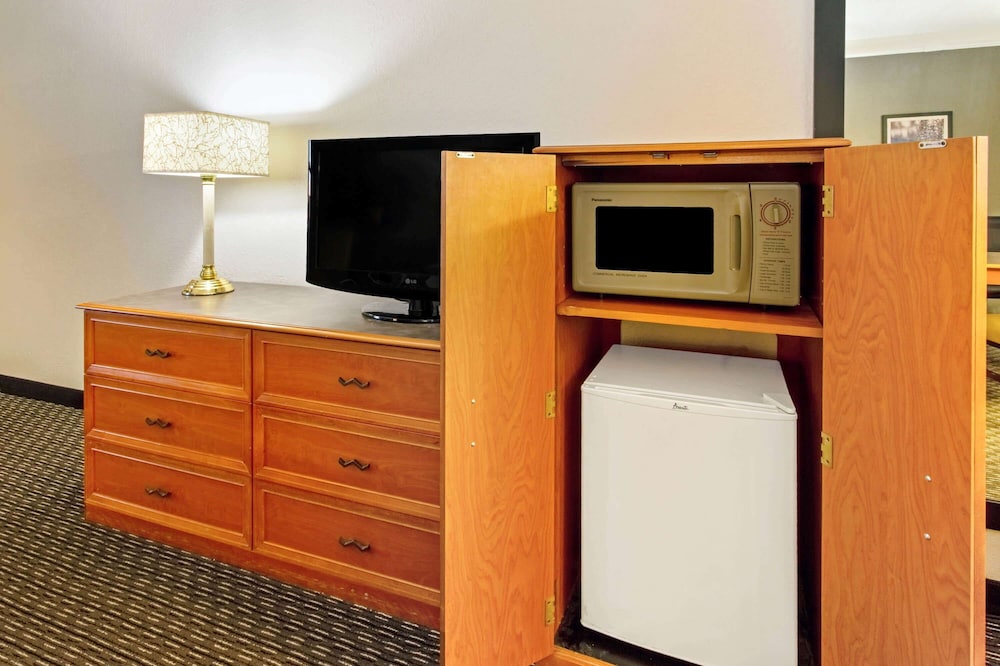 Imagen de la habitación del Hotel La Quinta Inn by Wyndham Santa Fe. Foto 13