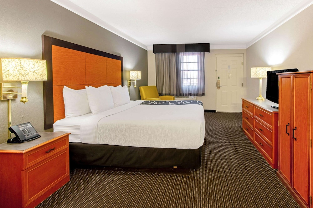 Imagen de la habitación del Hotel La Quinta Inn by Wyndham Santa Fe. Foto 14