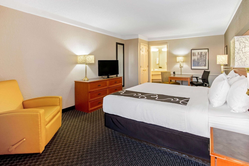 Imagen de la habitación del Hotel La Quinta Inn by Wyndham Santa Fe. Foto 15