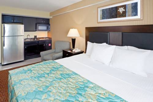 Imagen de la habitación del Hotel La Quinta Inn by Wyndham West Long Branch/NJ Shore Area. Foto 12