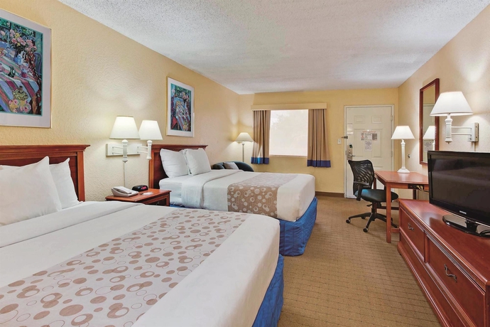 Imagen de la habitación del Hotel La Quinta Inn by Wyndham West Palm Beach - Florida Turnpike. Foto 9