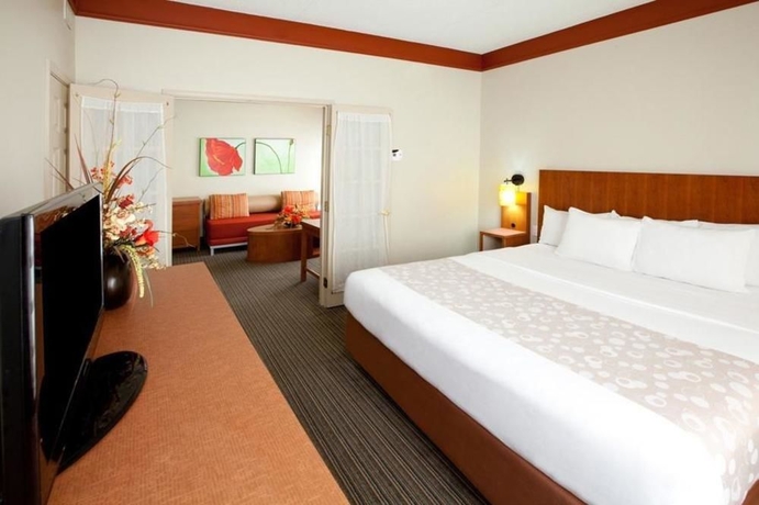 Imagen de la habitación del Hotel La Quinta Inn y Suites Alexandria Airport. Foto 4