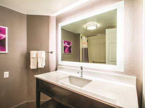 Imagen de la habitación del Hotel La Quinta Inns & Suites by Wyndham Orem University Pwy/Provo. Foto 12