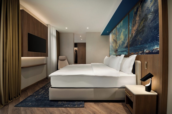 Imagen de la habitación del Hotel La Quinta by Wyndham Batumi. Foto 3