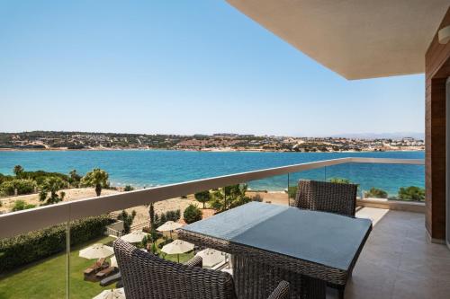 Imagen de la habitación del Hotel La Quinta by Wyndham Cesme. Foto 14