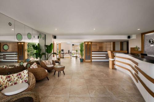 Imagen general del Hotel La Quinta by Wyndham Cesme. Foto 4