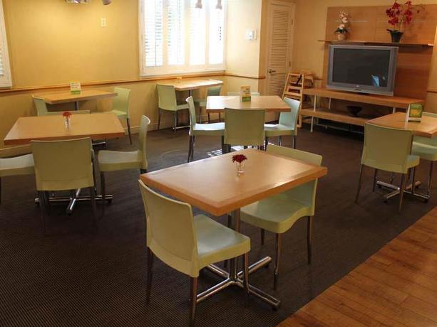 Imagen del bar/restaurante del Hotel La Quinta by Wyndham Coral Springs South. Foto 3