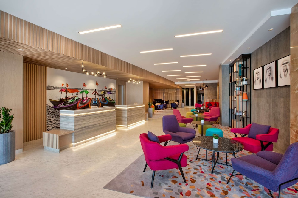 Imagen de los interiores del Hotel La Quinta by Wyndham Dubai Jumeirah. Foto 19