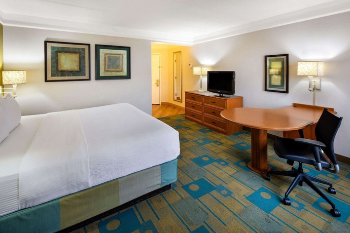 Imagen de la habitación del Hotel La Quinta by Wyndham Haywood Mall-Near Greenville Downtown. Foto 9