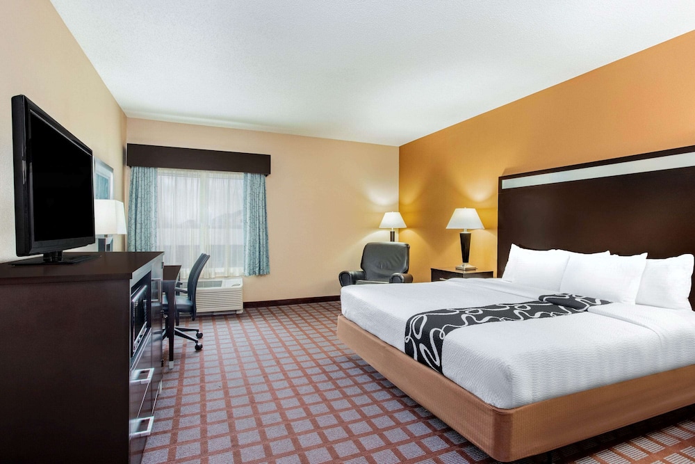 Imagen de la habitación del Hotel La Quinta by Wyndham Indianapolis Airport Plainfield. Foto 4