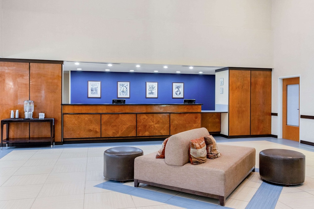 Imagen de los interiores del Hotel La Quinta by Wyndham Indianapolis Airport Plainfield. Foto 20