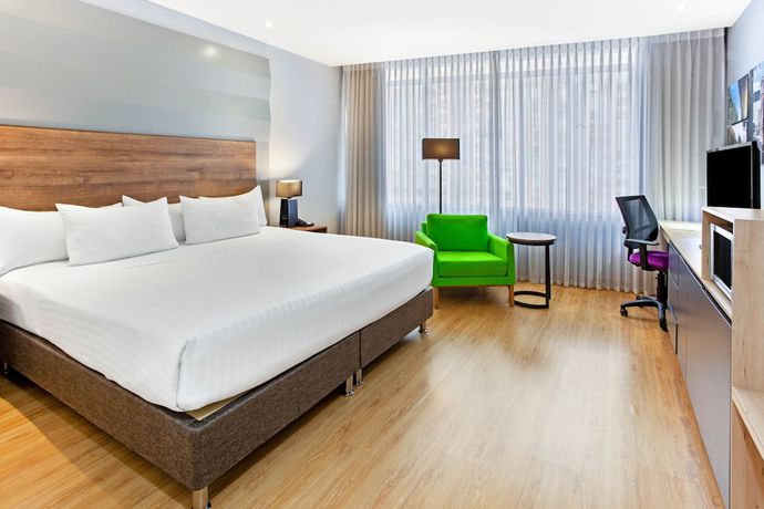 Imagen de la habitación del Hotel La Quinta by Wyndham Medellin. Foto 9