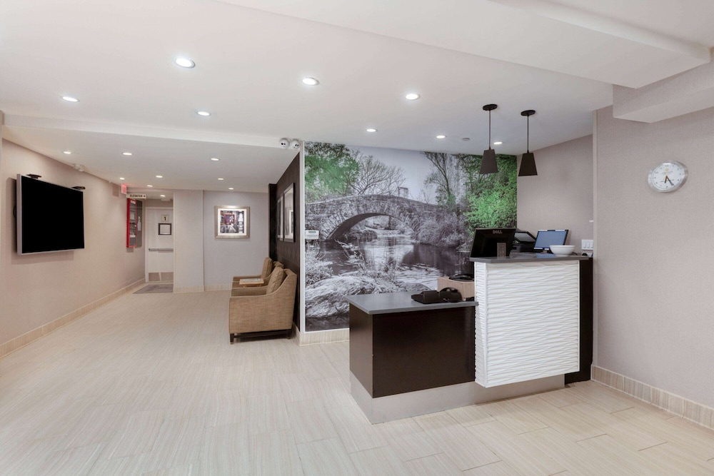Imagen de los interiores del Hotel La Quinta by Wyndham New York City Central Park. Foto 19