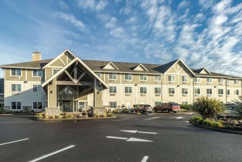 Imagen general del Hotel La Quinta by Wyndham Newport. Foto 5